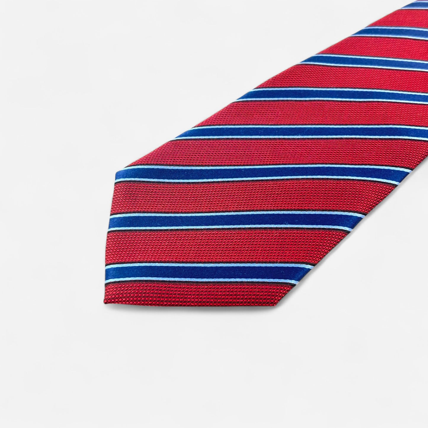 Silk tie