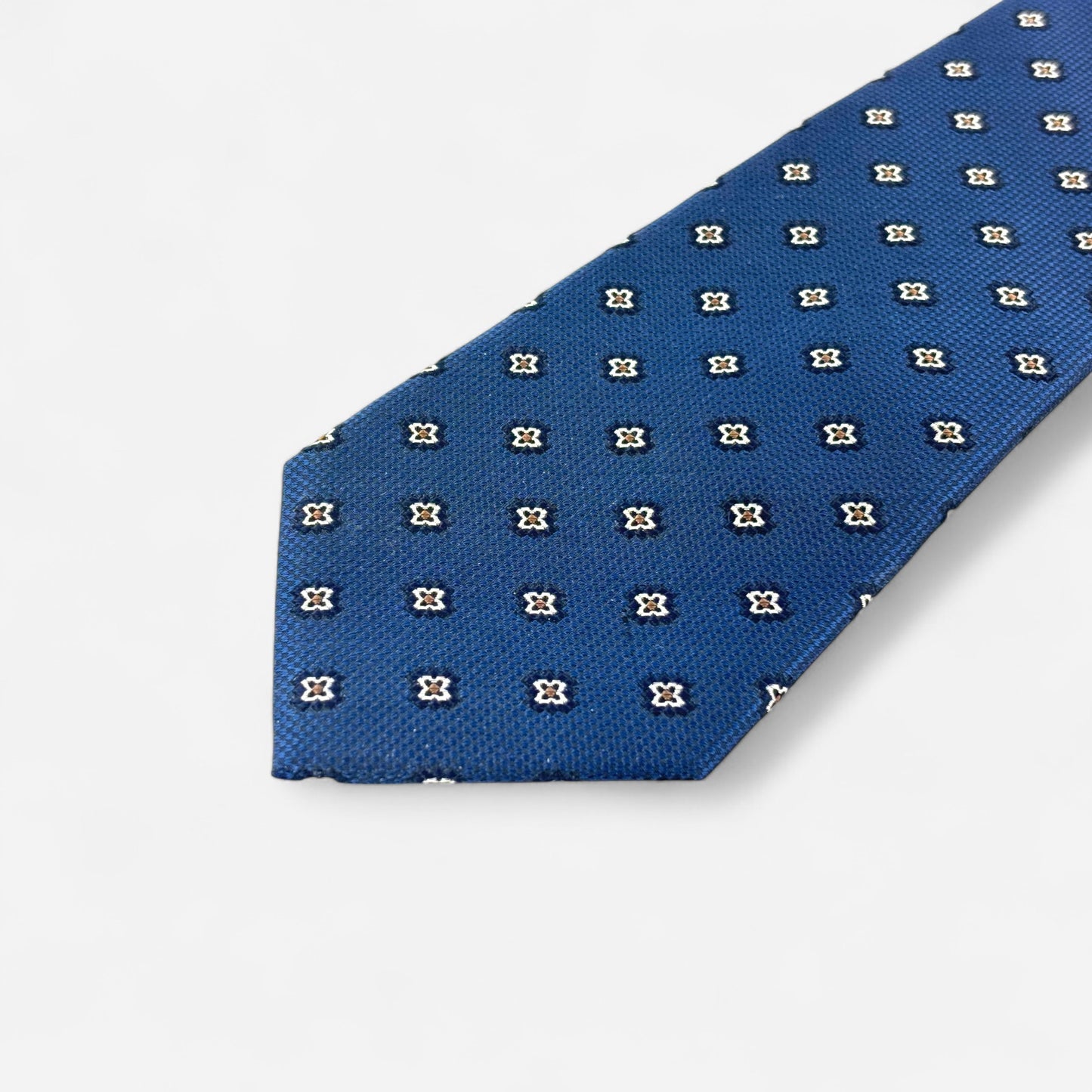 Silk tie