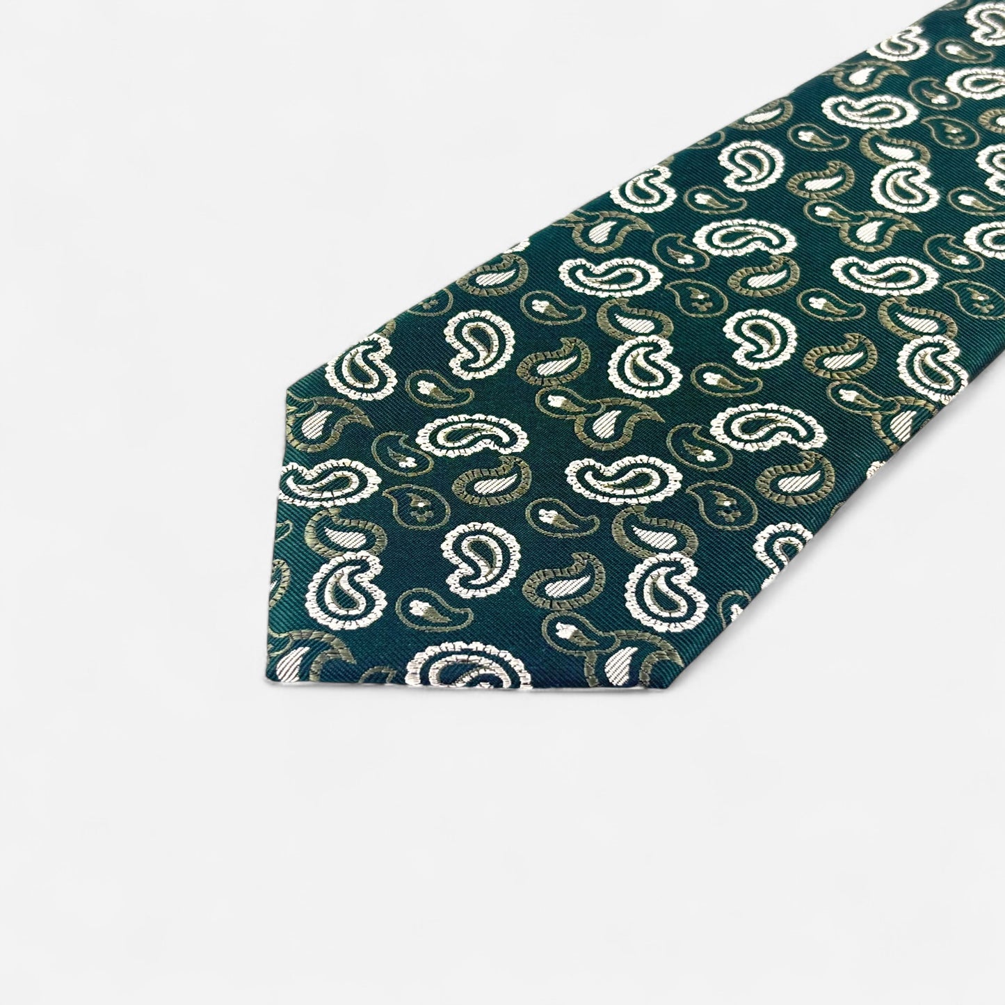 Silk tie