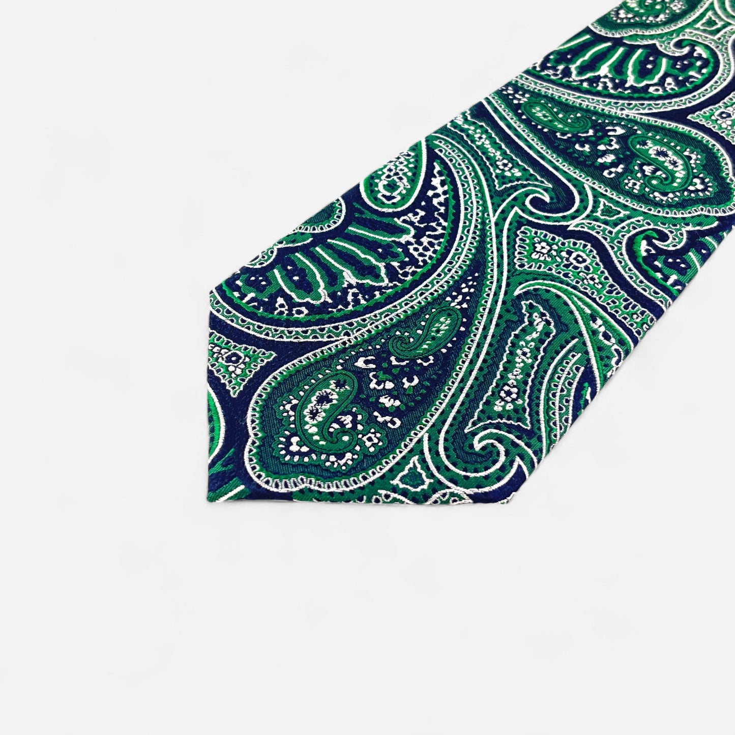 Silk tie