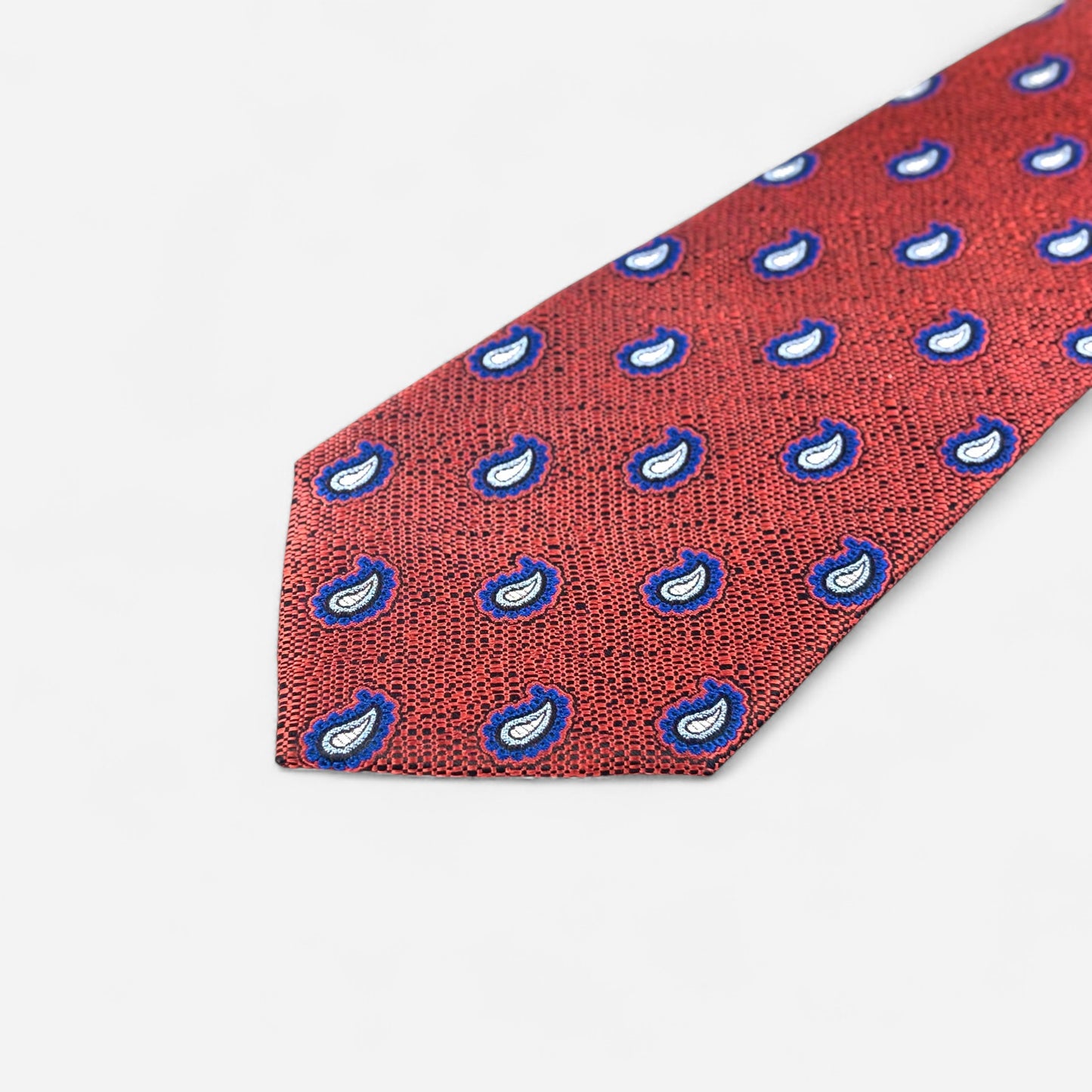 Silk tie