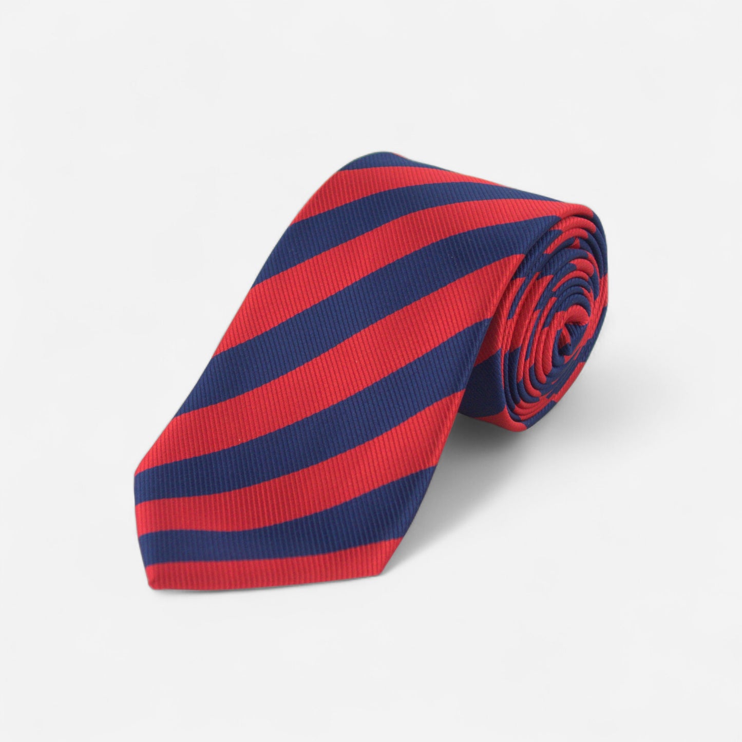 Rødt stripete slips